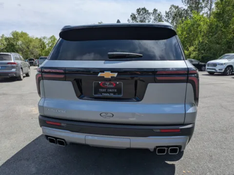 More photos of 2025 Chevrolet Traverse FWD LT at Woody Folsom CDJR of Vidalia, GA