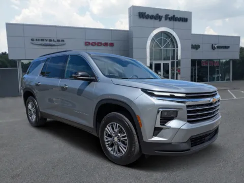 Gray 2025 Chevrolet Traverse FWD LT for sale in Vidalia, GA