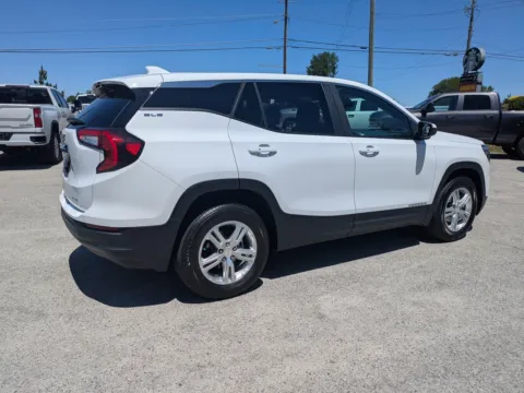 More photos of 2024 GMC Terrain SLE at Woody Folsom CDJR of Vidalia, GA