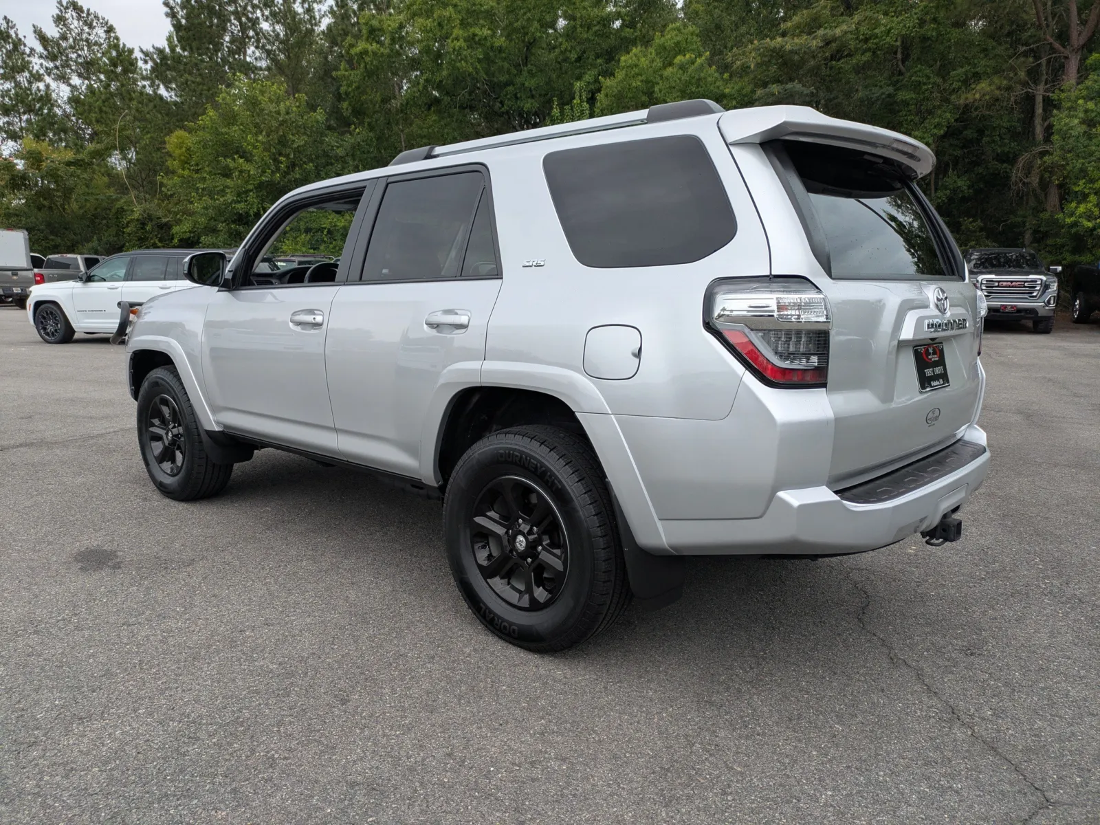 2019 Toyota 4Runner SR5 - Photo 6