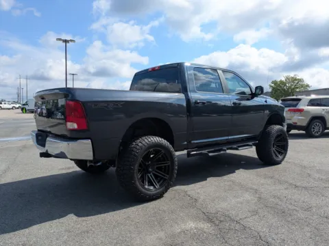 More photos of 2019 Ram 1500 Classic SLT at Woody Folsom CDJR of Vidalia, GA