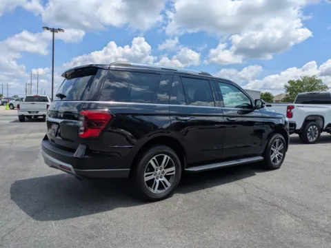More photos of 2023 Ford Expedition Limited at Woody Folsom CDJR of Vidalia, GA