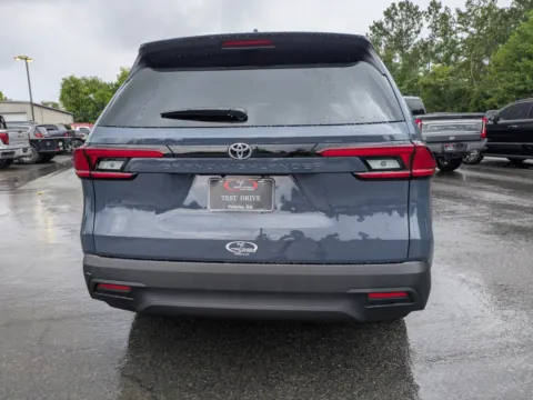 More photos of 2026 Toyota Grand Highlander LE at Woody Folsom CDJR of Vidalia, GA