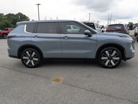 Another view of 2026 Mitsubishi Outlander LE for sale in Vidalia, GA at Woody Folsom CDJR of Vidalia
