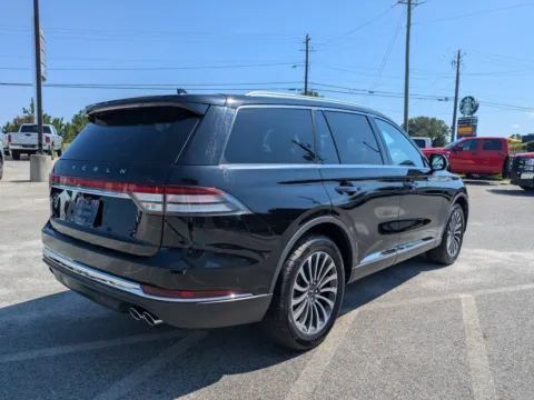 More photos of 2023 Lincoln Aviator Reserve at Woody Folsom CDJR of Vidalia, GA