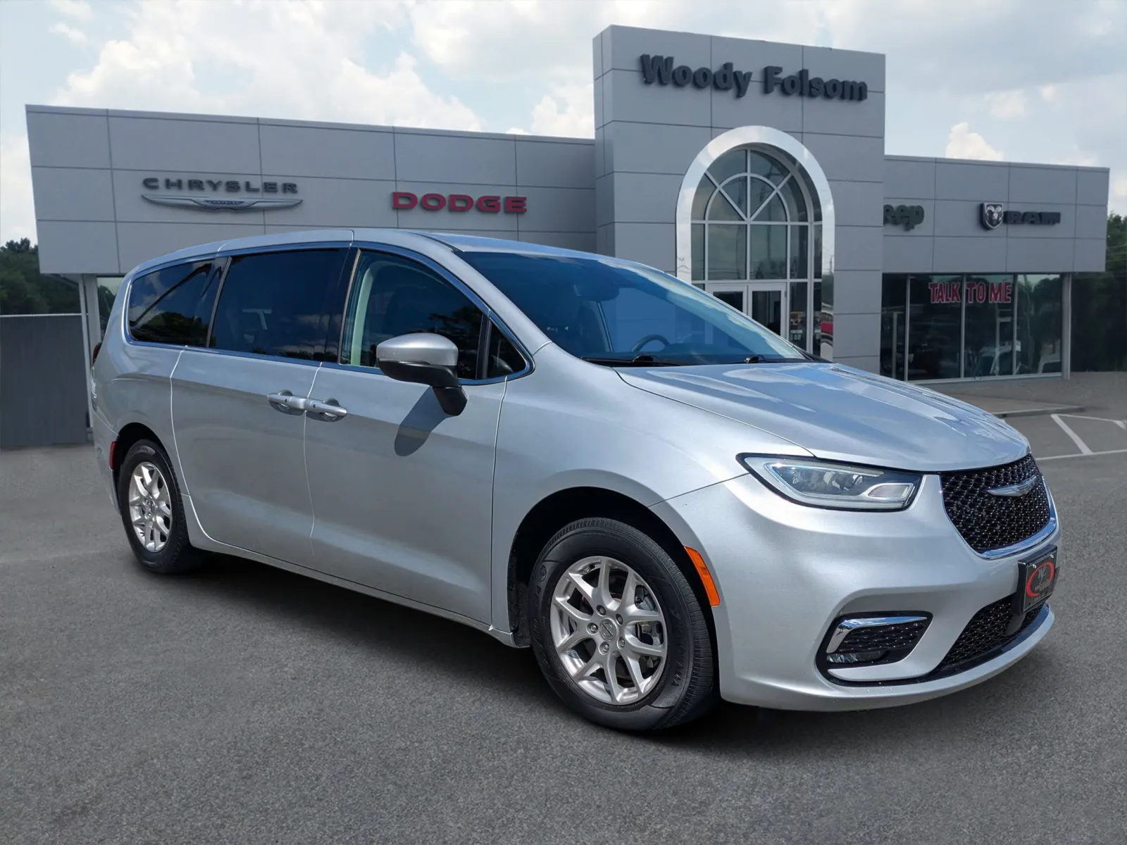 Silver 2023 Chrysler Pacifica Touring L for sale in Vidalia, GA
