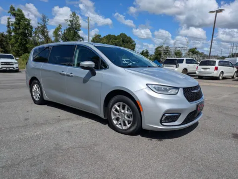 Photos of 2023 Chrysler Pacifica Touring L for sale in Vidalia, GA at Woody Folsom CDJR of Vidalia
