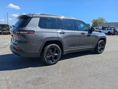 More photos of 2021 Jeep Grand Cherokee L Altitude at Woody Folsom CDJR of Vidalia, GA