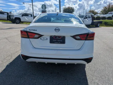 More photos of 2025 Nissan Altima SV at Woody Folsom CDJR of Vidalia, GA