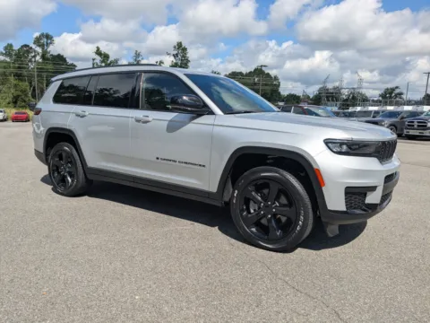 Silver 2023 Jeep Grand Cherokee L Altitude for sale in Vidalia, GA
