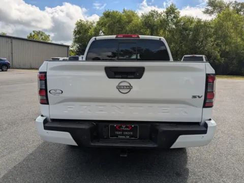 More photos of 2022 Nissan Frontier SV at Woody Folsom CDJR of Vidalia, GA