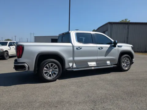 More photos of 2022 GMC Sierra 1500 Denali at Woody Folsom CDJR of Vidalia, GA