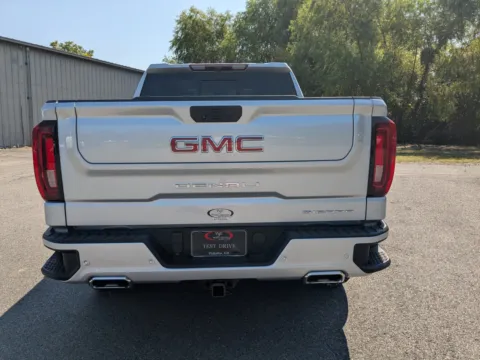 More photos of 2022 GMC Sierra 1500 Denali at Woody Folsom CDJR of Vidalia, GA