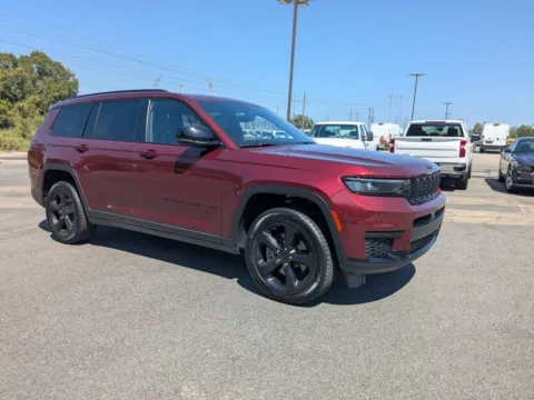 Photos of 2022 Jeep Grand Cherokee L Altitude for sale in Vidalia, GA at Woody Folsom CDJR of Vidalia