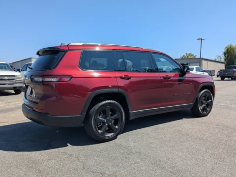 Another view of 2022 Jeep Grand Cherokee L Altitude for sale in Vidalia, GA at Woody Folsom CDJR of Vidalia
