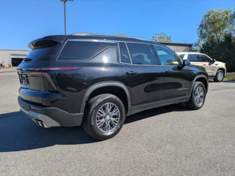 More photos of 2025 Chevrolet Traverse AWD LT at Woody Folsom CDJR of Vidalia, GA