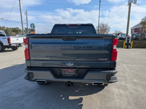 More photos of 2019 Chevrolet Silverado 1500 RST at Woody Folsom CDJR of Vidalia, GA
