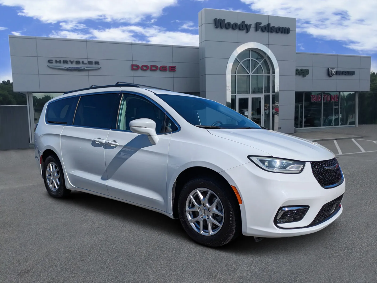 White 2022 Chrysler Pacifica Touring L for sale in Vidalia, GA