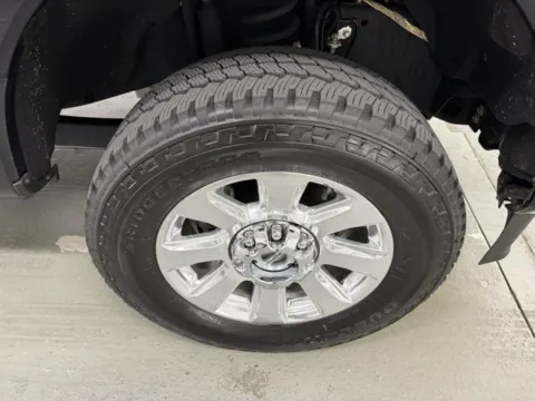 More photos of 2021 Ford Super Duty F-350 SRW Platinum at Woody Folsom Ford, GA