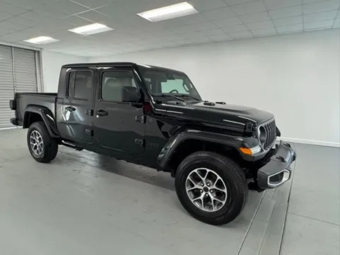 Another view of 2024 Jeep Gladiator Sport S for sale in Baxley, GA at Woody Folsom Ford
