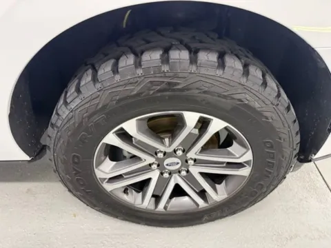 More photos of 2019 Ford Expedition XLT at Woody Folsom Ford, GA