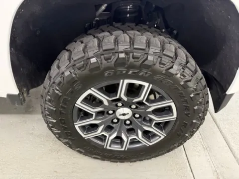 More photos of 2023 Chevrolet Colorado 4WD Z71 at Woody Folsom Ford, GA