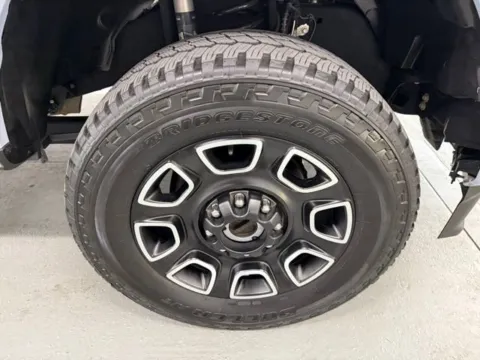 More photos of 2024 Ford Super Duty F-250 SRW Platinum at Woody Folsom Ford, GA