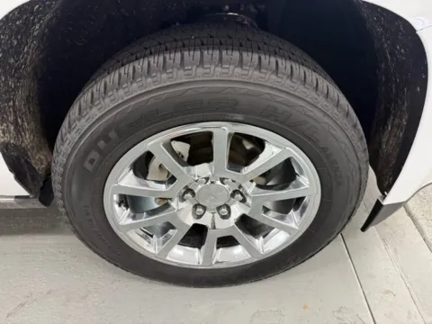 More photos of 2019 GMC Yukon Denali at Woody Folsom Ford, GA