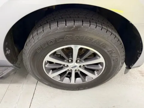 More photos of 2021 Ford Expedition XLT at Woody Folsom Ford, GA