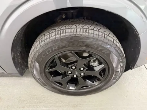 More photos of 2024 Ford Maverick LARIAT at Woody Folsom Ford, GA