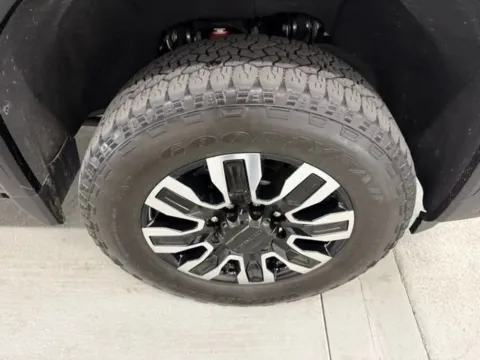 More photos of 2024 GMC Sierra 2500HD Denali Ultimate at Woody Folsom Ford, GA