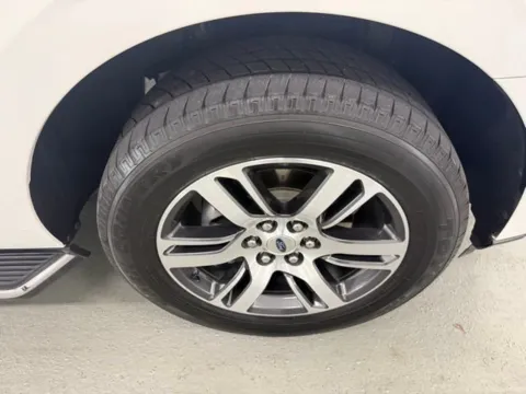 More photos of 2022 Ford Expedition XLT at Woody Folsom Ford, GA