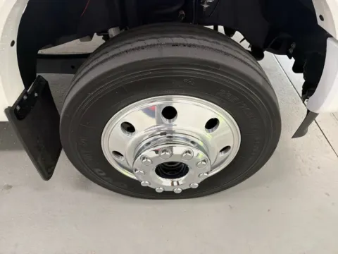 More photos of 2022 Ford Super Duty F-450 DRW Platinum at Woody Folsom Ford, GA