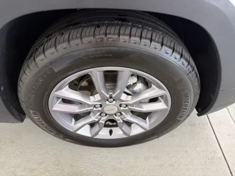 More photos of 2024 GMC Terrain SLT at Woody Folsom Ford, GA