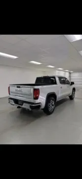More photos of 2022 GMC Sierra 1500 SLT at Woody Folsom Ford, GA