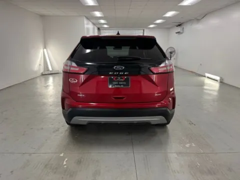 More photos of 2022 Ford Edge SEL at Woody Folsom Ford, GA