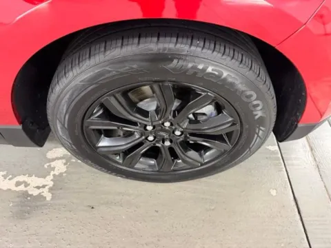 More photos of 2022 Ford Edge SEL at Woody Folsom Ford, GA