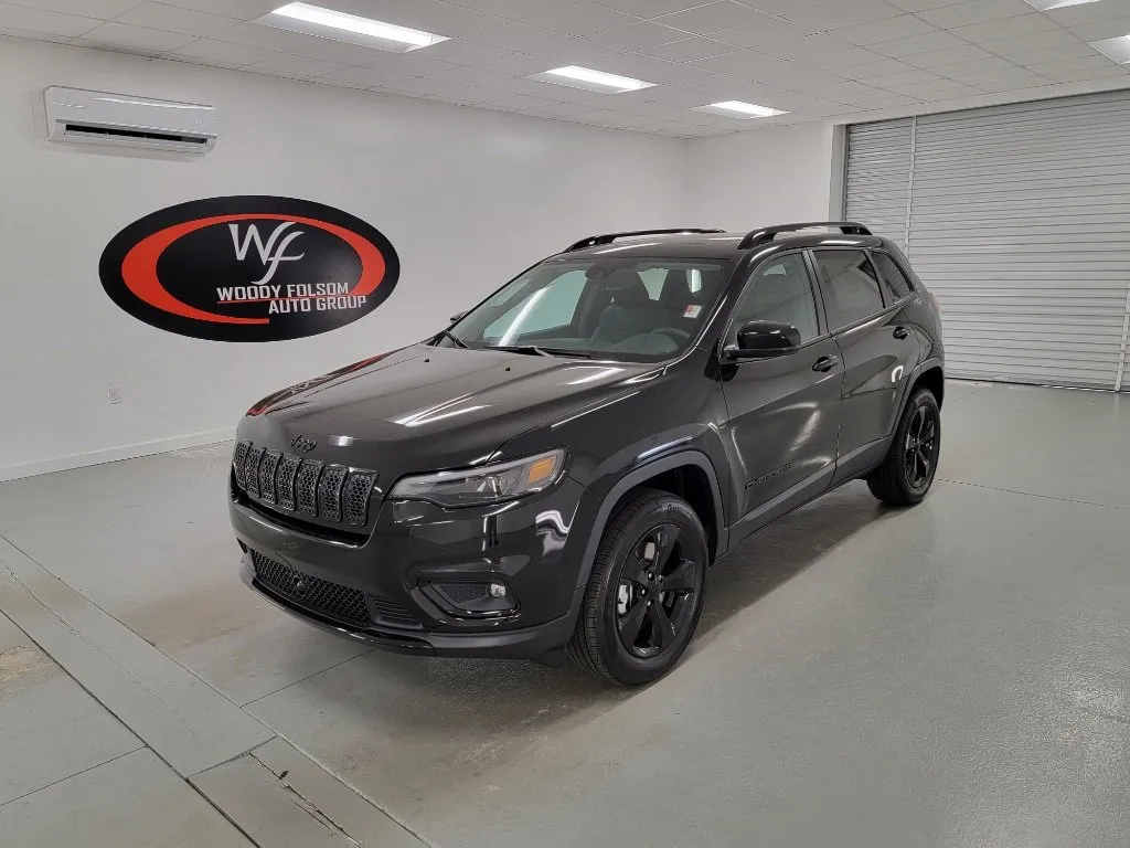 Black 2023 Jeep Cherokee Altitude Lux for sale in Baxley, GA