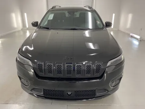 Photos of 2023 Jeep Cherokee Altitude Lux for sale in Baxley, GA at Woody Folsom Ford