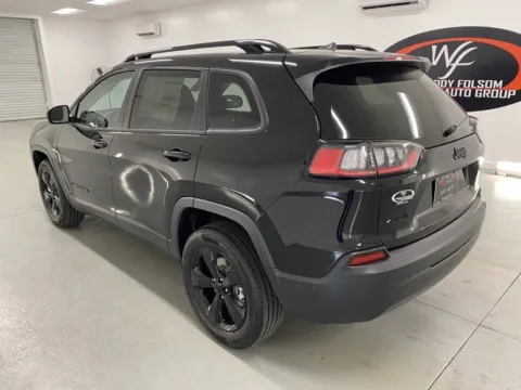More photos of 2023 Jeep Cherokee Altitude Lux at Woody Folsom Ford, GA