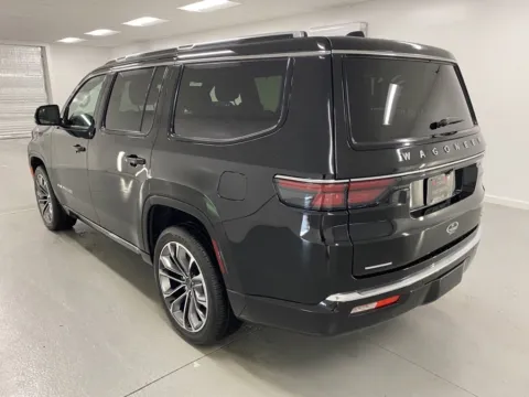 More photos of 2023 Jeep Wagoneer Series III at Woody Folsom Ford, GA
