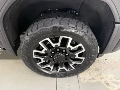 More photos of 2024 GMC Sierra 2500HD Denali Ultimate at Woody Folsom Ford, GA