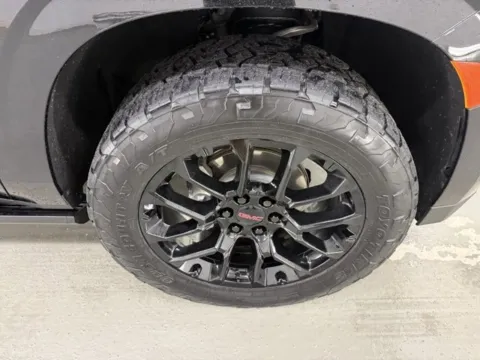More photos of 2023 GMC Yukon Denali at Woody Folsom Ford, GA