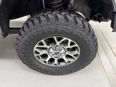 More photos of 2022 Ford Super Duty F-250 SRW Platinum at Woody Folsom Ford, GA