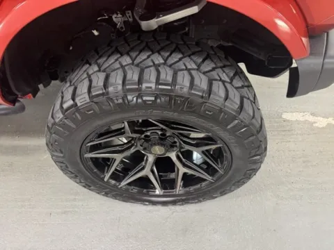 More photos of 2023 Ford Bronco Badlands at Woody Folsom Ford, GA
