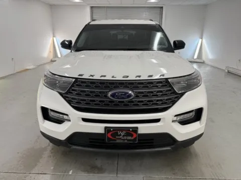 Photos of 2023 Ford Explorer XLT for sale in Baxley, GA at Woody Folsom Ford