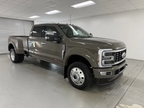 Another view of 2026 Ford Super Duty F-450 DRW Platinum for sale in Baxley, GA at Woody Folsom Ford