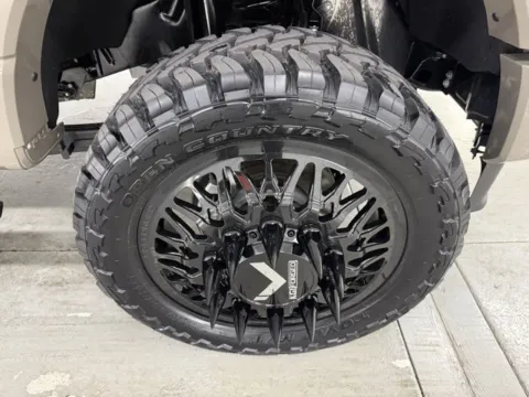 More photos of 2026 Ford Super Duty F-450 DRW Platinum at Woody Folsom Ford, GA