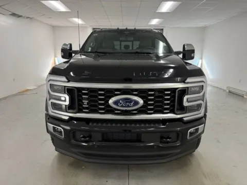 Photos of 2026 Ford Super Duty F-450 DRW Platinum for sale in Baxley, GA at Woody Folsom Ford