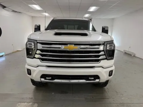 Photos of 2025 Chevrolet Silverado 2500HD High Country for sale in Baxley, GA at Woody Folsom Ford